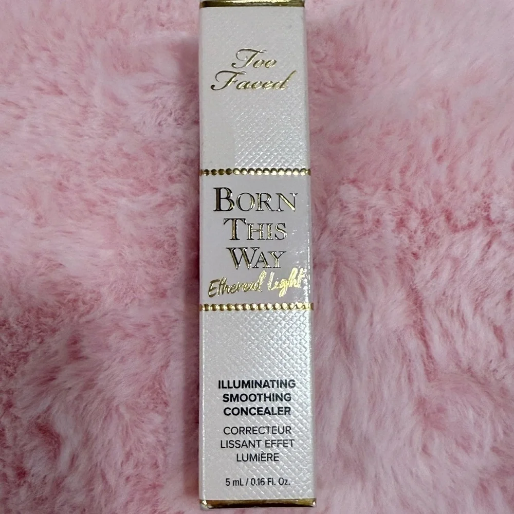 Born This Way Ethereal Light Illuminating Smoothing Concealer 24-Hour Wear